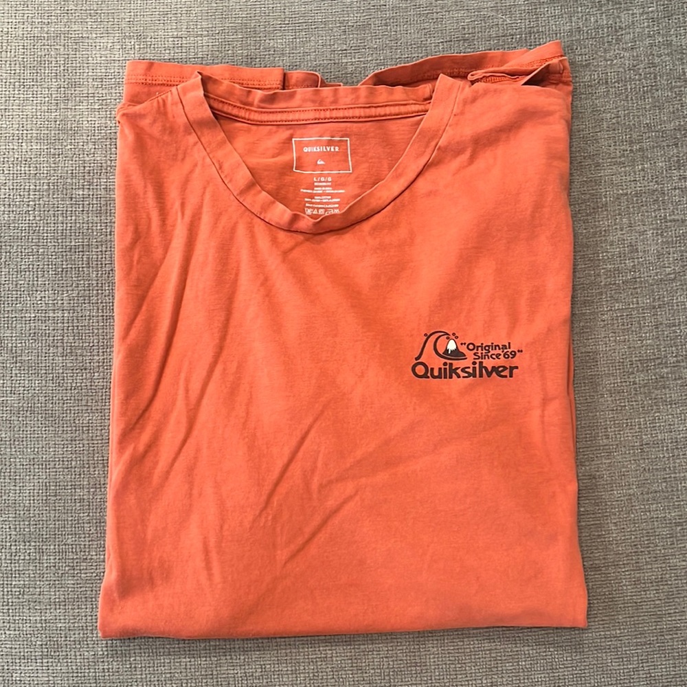 Quicksilver tshirt